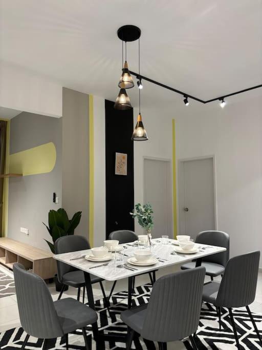 Bangi Avenue Apartment